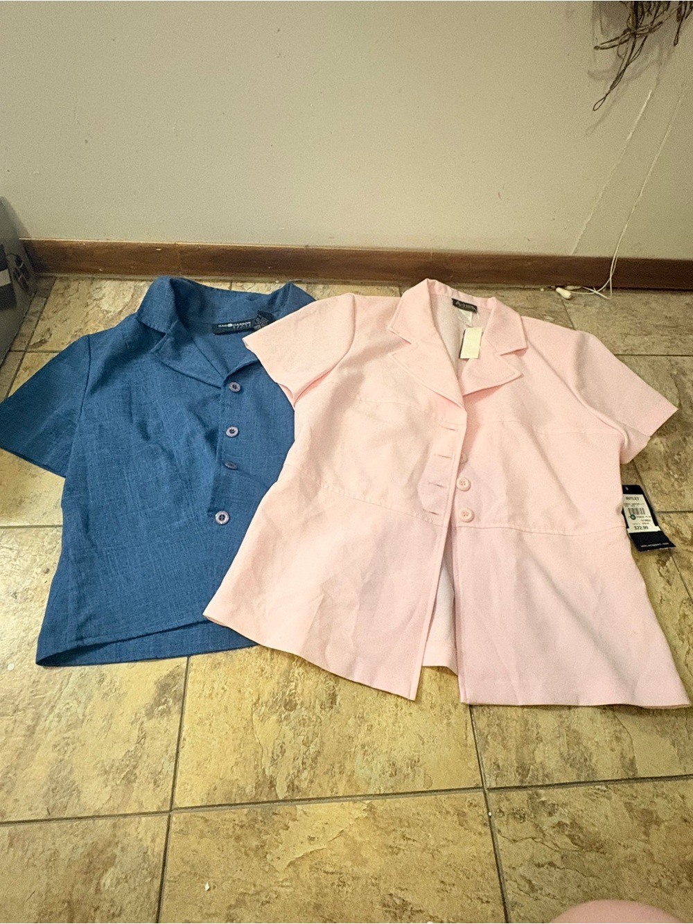 Womens Short-Sleeve Button Front Shirt - Pink